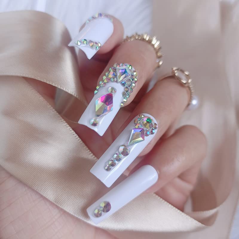 ZyBuxy luksuzni lijes Lažni nokti, 24pcs bijeli pritisak na noktima puni poklopac akrilnih noktiju za žene i djevojke lažni nokti